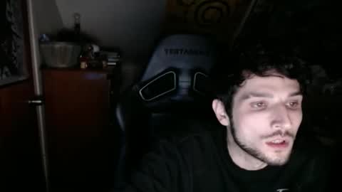 Nicholas online show from October 2025 05:51:02 AM