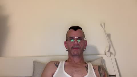 Snapshot of o_johnny_deep_o chatting on February 2026 08:21:01 AM Jonathan Deep online show from February 2026 08:21:01 AM