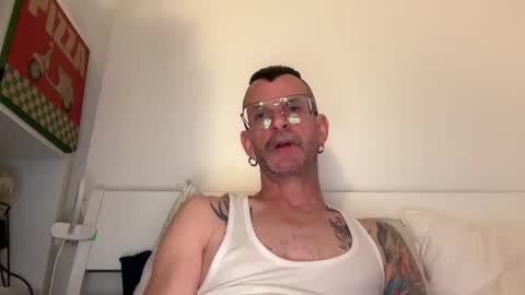 Snapshot of o_johnny_deep_o chatting on February 2026 04:59:01 PM Jonathan Deep online show from February 2026 04:59:01 PM