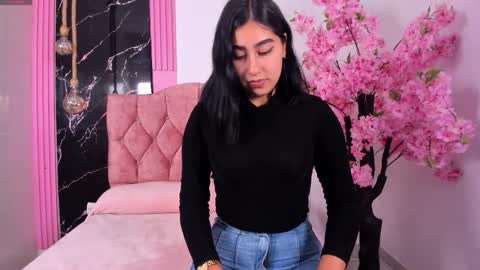 MAILY  online show from November 2025 04:18:02 PM