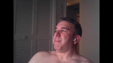 Snapshot of oceanmanx chatting on December 2024 07:36:01 AM Ocean online show from December 2024 07:36:01 AM