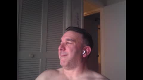 Snapshot of oceanmanx chatting on December 2024 05:29:02 AM Ocean online show from December 2024 05:29:02 AM