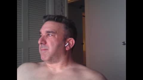 Snapshot of oceanmanx chatting on January 2025 03:43:01 AM Ocean online show from January 2025 03:43:01 AM