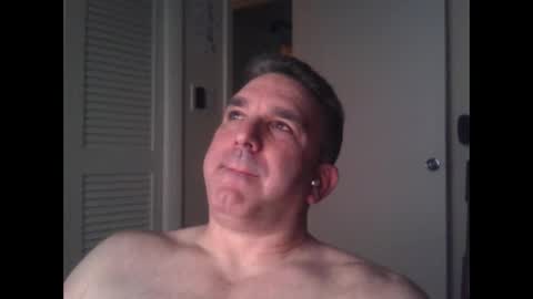Snapshot of oceanmanx chatting on January 2025 03:12:02 AM Ocean online show from January 2025 03:12:02 AM