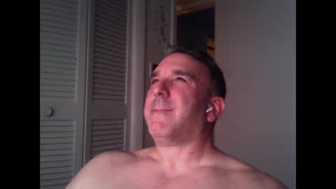 Snapshot of oceanmanx chatting on September 2025 04:14:02 AM Ocean online show from September 2025 04:14:02 AM
