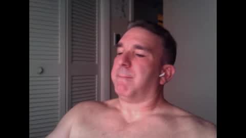Snapshot of oceanmanx chatting on September 2025 04:46:02 AM Ocean online show from September 2025 04:46:02 AM