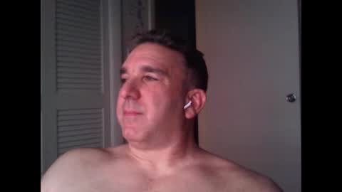 Snapshot of oceanmanx chatting on September 2025 03:21:01 AM Ocean online show from September 2025 03:21:01 AM