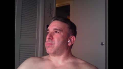 Snapshot of oceanmanx chatting on October 2025 12:38:01 AM Ocean online show from October 2025 12:38:01 AM