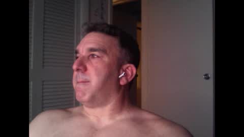 Snapshot of oceanmanx chatting on October 2025 02:40:02 AM Ocean online show from October 2025 02:40:02 AM