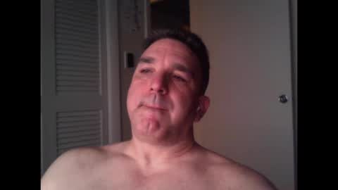 Snapshot of oceanmanx chatting on October 2025 03:42:01 AM Ocean online show from October 2025 03:42:01 AM