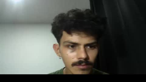 Snapshot of ocsanis69 chatting on December 2024 02:47:01 AM Cris online show from December 2024 02:47:01 AM