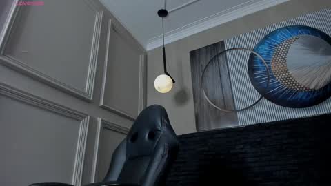 independent model online show from February 2025 08:56:01 PM