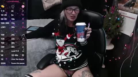 Snapshot of oddywithabody chatting on December 2025 07:26:01 AM Oddy With A Body online show from December 2025 07:26:01 AM