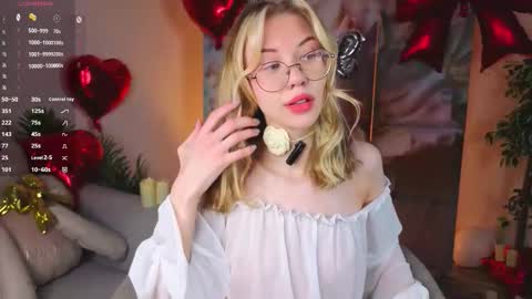 Lynna online show from February 2026 01:19:01 PM