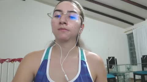 Snapshot of odette_brigh_ chatting on January 2025 02:49:02 AM Val online show from January 2025 02:49:02 AM