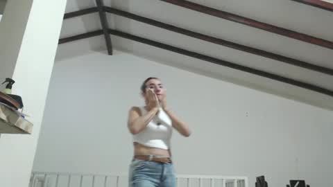 Snapshot of odette_brigh_ chatting on February 2025 12:04:01 AM Val online show from February 2025 12:04:01 AM