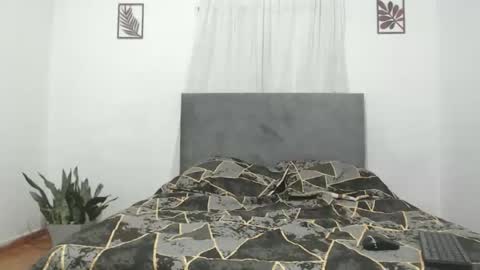 Snapshot of odette_brigh_ chatting on October 2025 05:56:01 PM Val online show from October 2025 05:56:01 PM