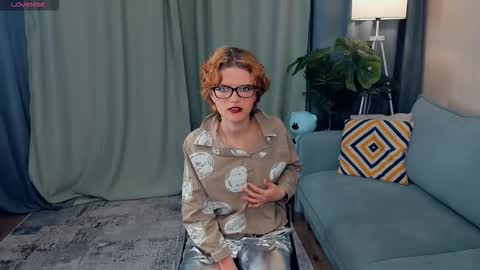 Snapshot of odettechurchwell chatting on October 2025 05:22:02 AM Eli online show from October 2025 05:22:02 AM