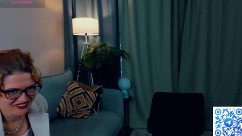 Snapshot of odettechurchwell chatting on October 2025 04:04:02 AM Eli online show from October 2025 04:04:02 AM