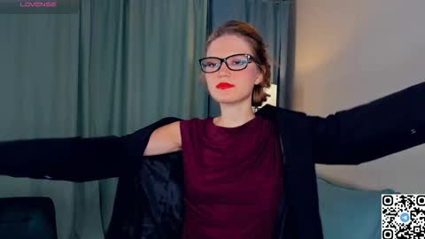 Snapshot of odettechurchwell chatting on November 2025 04:12:02 AM Eli online show from November 2025 04:12:02 AM