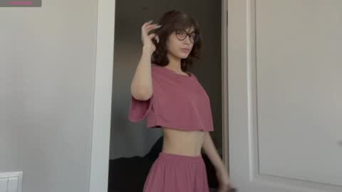 Thea online show from March 2026 04:27:02 AM