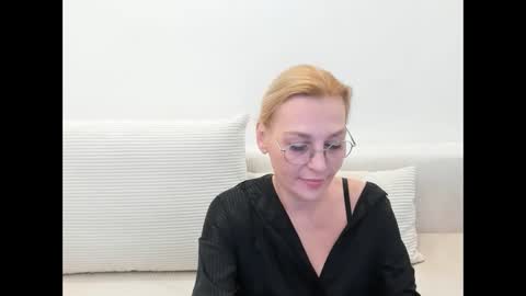 oeigesmik online show from April 2026 09:54:02 AM