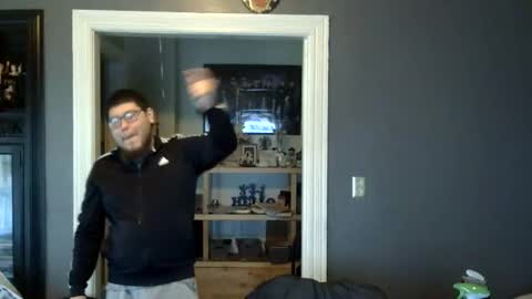 Snapshot of oflores77 chatting on May 2026 03:55:02 PM oscar flores online show from May 2026 03:55:02 PM
