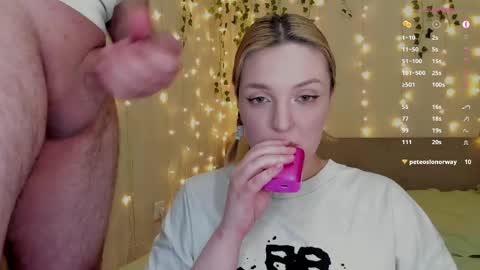 Emma  Alex online show from May 2026 07:19:01 PM