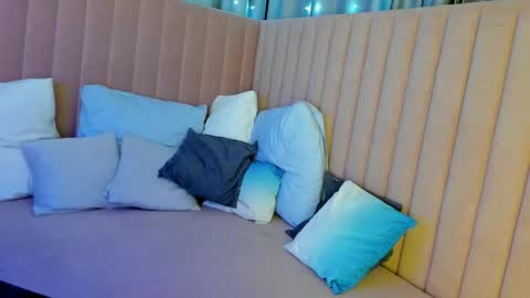 oh_kate_ online show from February 2026 01:37:01 AM