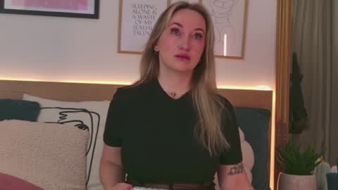 Snapshot of oh_kitty chatting on January 2025 04:39:02 AM Kourtney online show from January 2025 04:39:02 AM