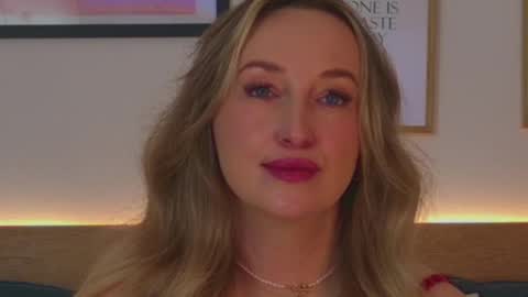 Snapshot of oh_kitty chatting on February 2025 07:58:02 AM Kourtney online show from February 2025 07:58:02 AM