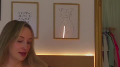 Snapshot of oh_kitty chatting on March 2025 10:09:01 AM Kourtney online show from March 2025 10:09:01 AM