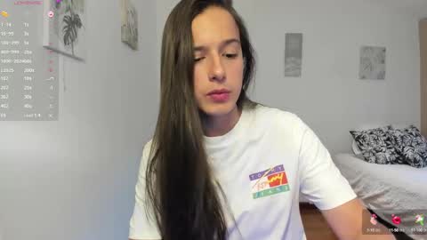 Snapshot of ohanna_ chatting on January 2025 11:02:01 PM ohanna_ online show from January 2025 11:02:01 PM