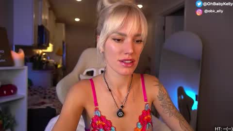 Kelly online show from November 2025 02:11:02 AM