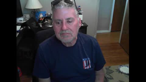 Snapshot of ohfukitsbob chatting on October 2025 02:18:02 PM ohfukitsbob online show from October 2025 02:18:02 PM