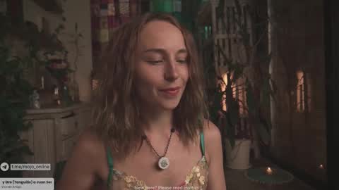 Snapshot of ohmymojo chatting on December 2025 07:47:01 AM Mo online show from December 2025 07:47:01 AM