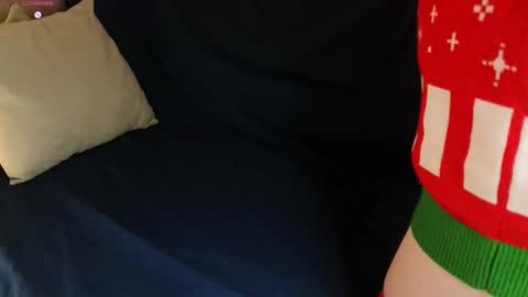 Snapshot of ohyumiyes chatting on December 2025 07:53:02 PM Yumi online show from December 2025 07:53:02 PM