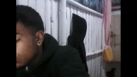 Snapshot of ojos_claross chatting on December 2025 10:30:01 AM ojos_claross online show from December 2025 10:30:01 AM