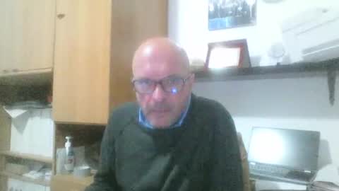 Snapshot of olak21 chatting on October 2025 03:35:02 PM olak21 online show from October 2025 03:35:02 PM