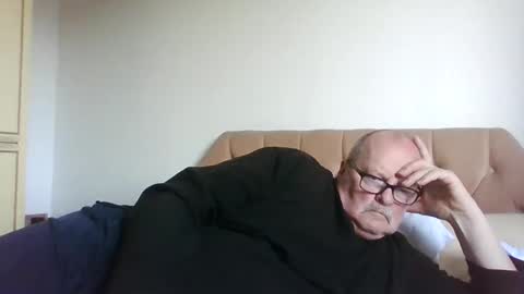 Snapshot of old_fkr chatting on April 2026 06:17:02 PM old_fkr online show from April 2026 06:17:02 PM