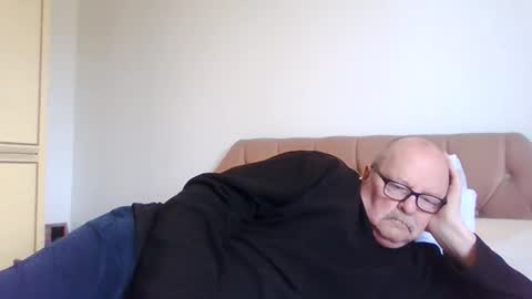 old_fkrr_ online show from April 2026 09:04:01 AM