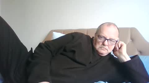 oldfkr69 online show from March 2025 11:53:02 AM