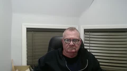 oldguybigd online show from October 2025 06:24:02 AM