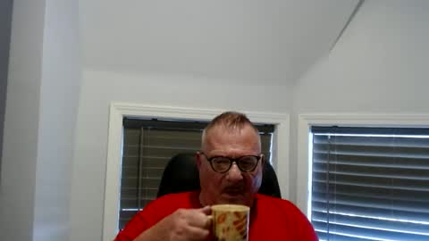 Snapshot of oldguybigd chatting on June 2026 04:31:01 PM oldguybigd online show from June 2026 04:31:01 PM