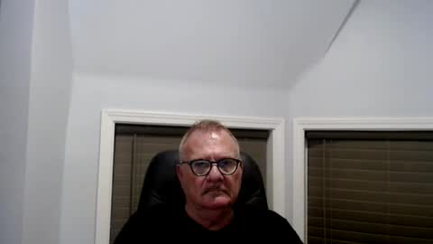 Snapshot of oldguybigd chatting on July 2026 05:02:02 AM oldguybigd online show from July 2026 05:02:02 AM