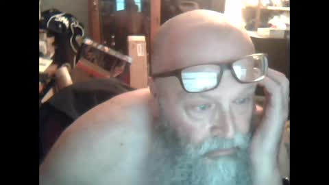 oldman196262 online show from February 2025 05:37:02 AM
