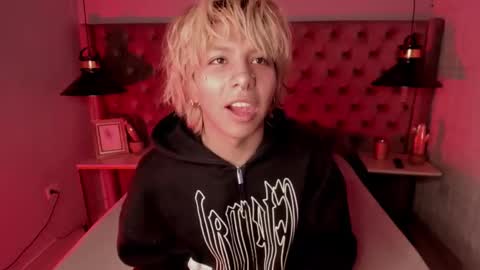 Snapshot of oliiverr22 chatting on December 2025 11:41:02 AM oliiverr22 online show from December 2025 11:41:02 AM