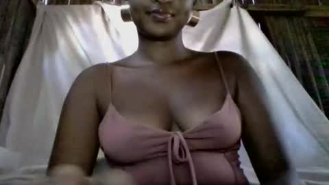 olinah610 online show from April 2026 06:27:01 AM