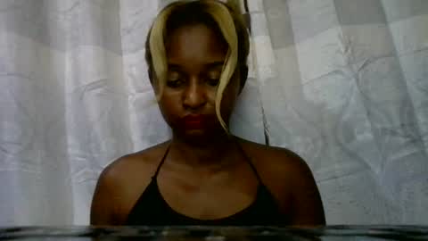 olinah610 online show from July 2026 07:24:01 AM