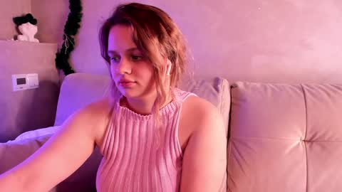 olisyasweet online show from December 2024 07:35:01 PM